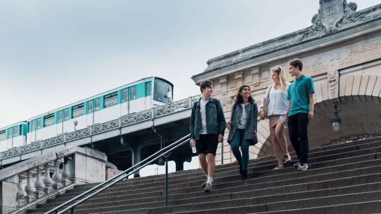 ULIP Students in Paris